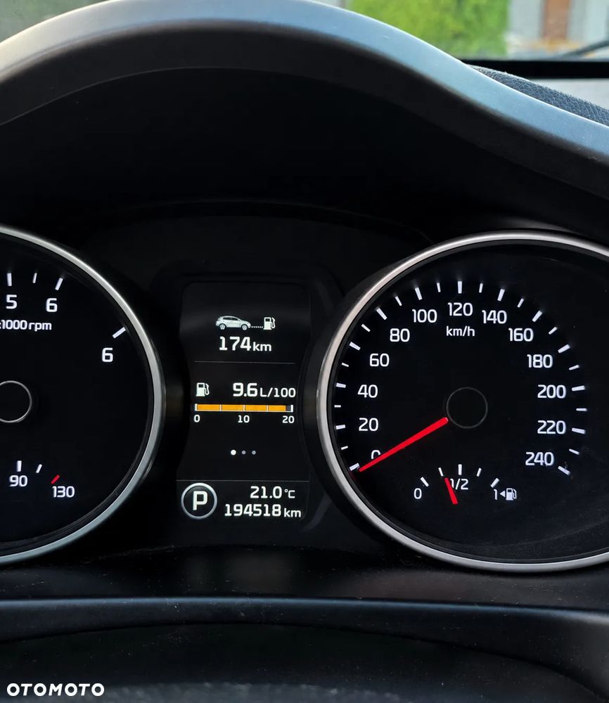 Kia Sportage 2.0 CRDI XL - 21