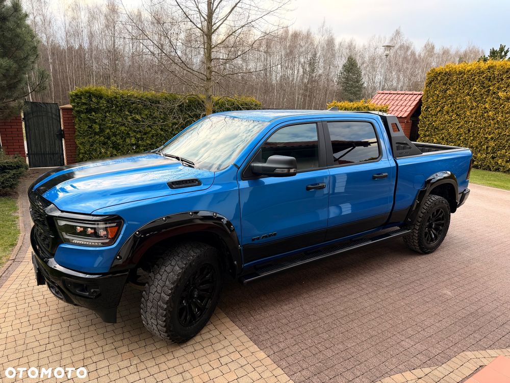 RAM 1500 Crew Cab Shortbed Bighorn - 13