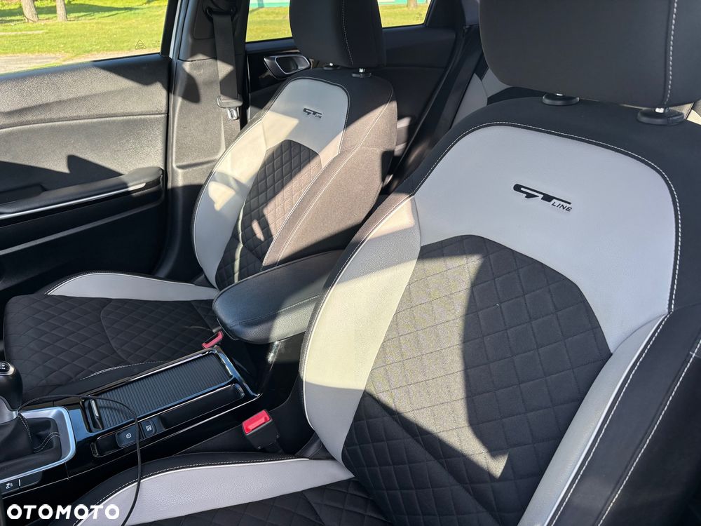 Kia ProCeed 1.5 T-GDI GT Line - 24