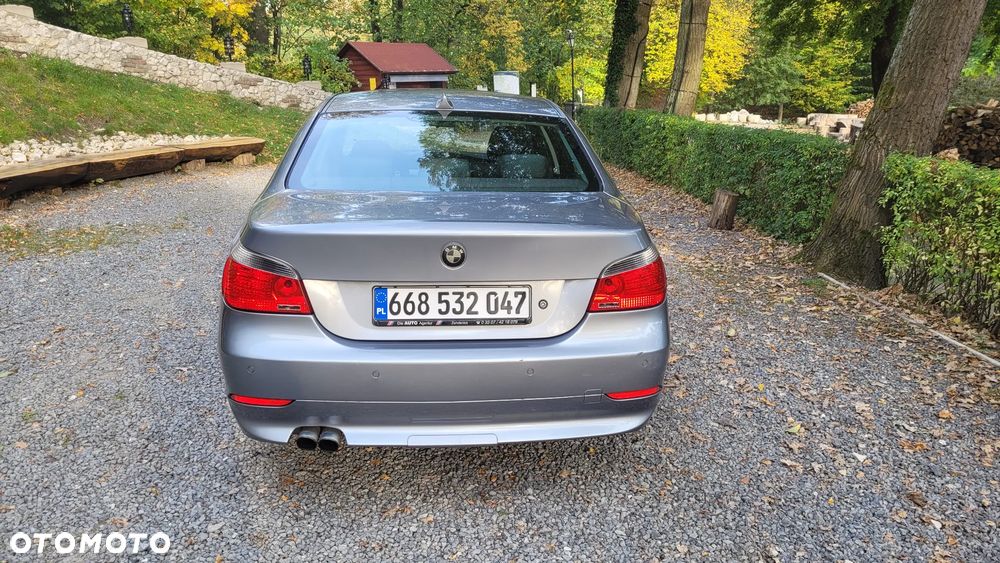 BMW Seria 5 520i - 5