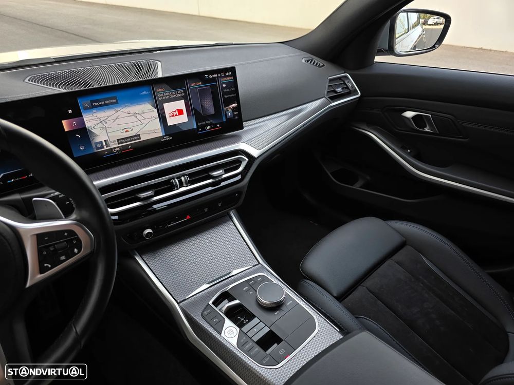 BMW 320 d Pack Desportivo M Auto - 23