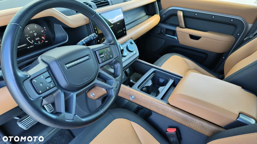 Land Rover Defender 110 D300 X-Dynamic HSE - 7