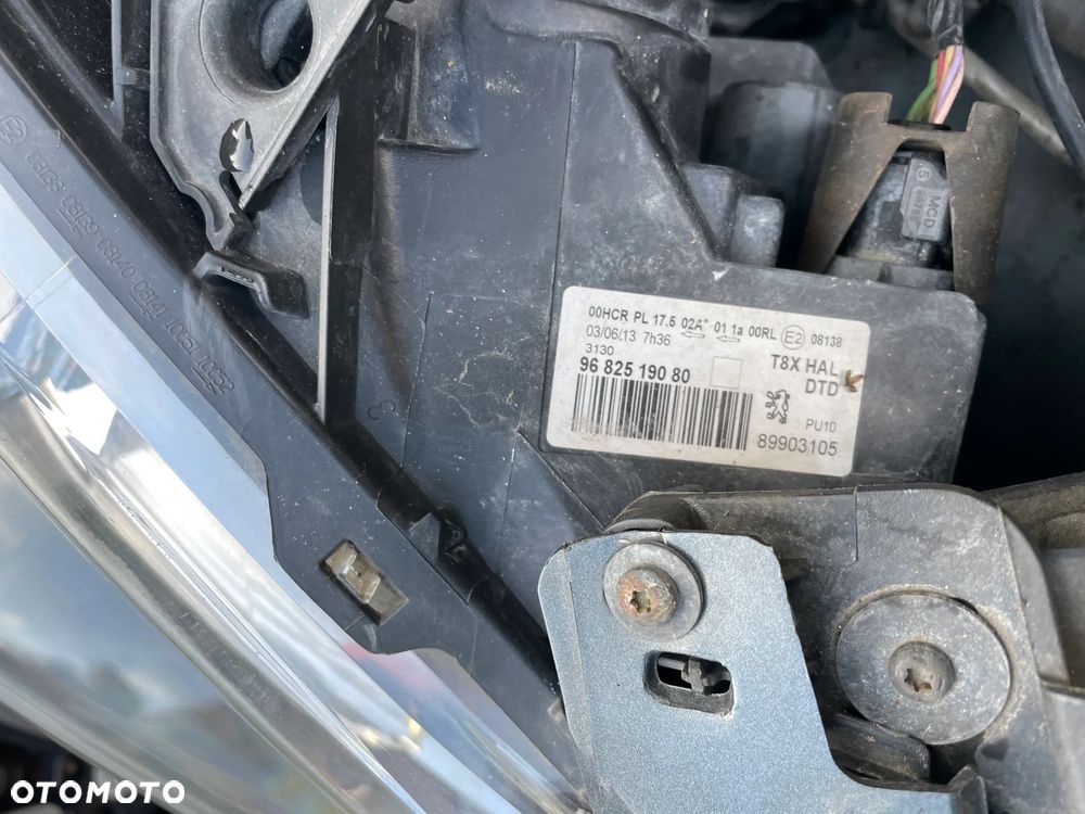 Peugeot 5008 - 24