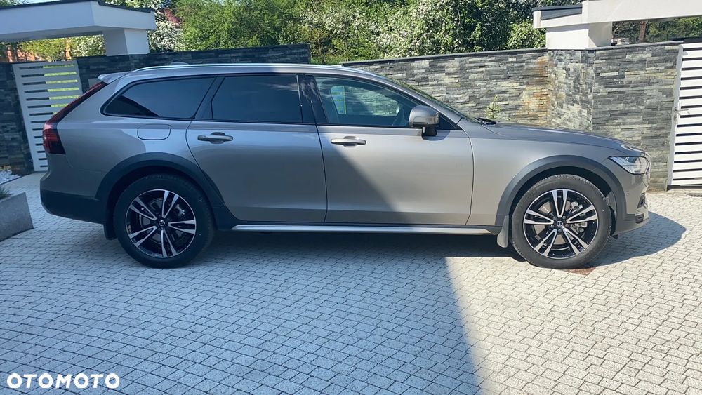 Volvo V90 - 1
