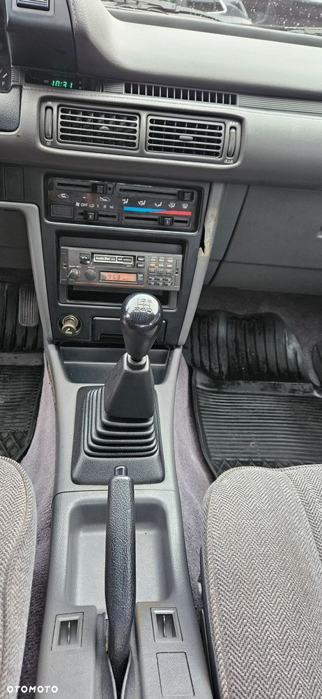 Toyota Camry 2.0 TD GL - 15