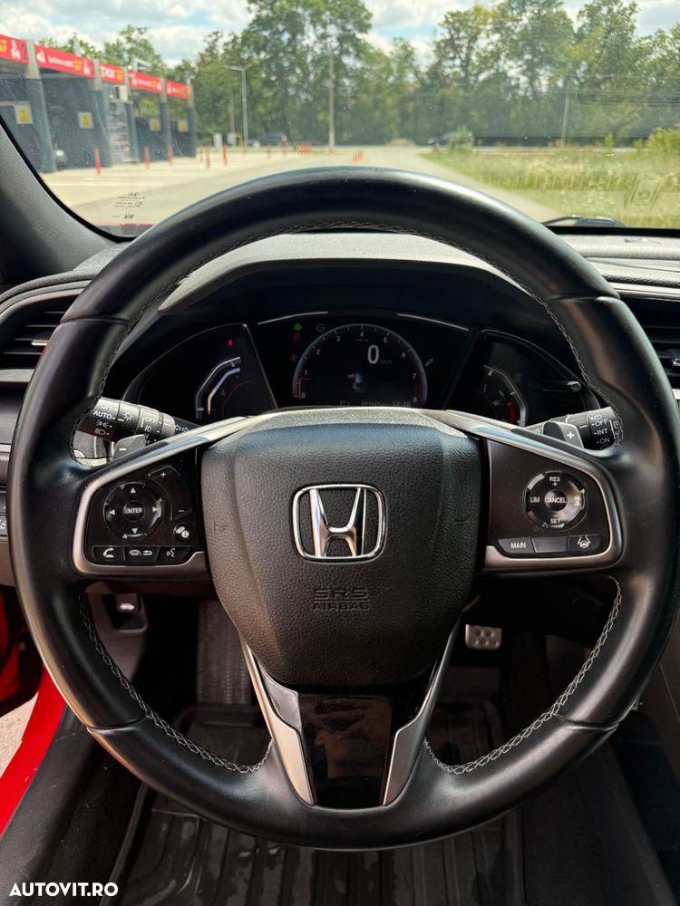 Honda Civic 1.5 VTEC Turbo CVT Sport Plus - 11
