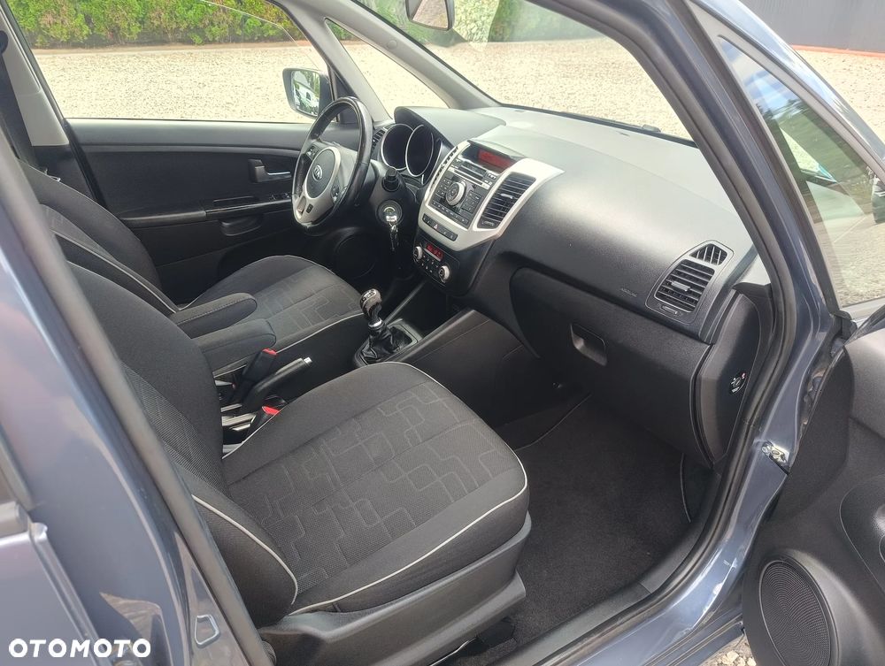 Kia Venga 1.6 CRDi 128 Dream Team Edition - 16