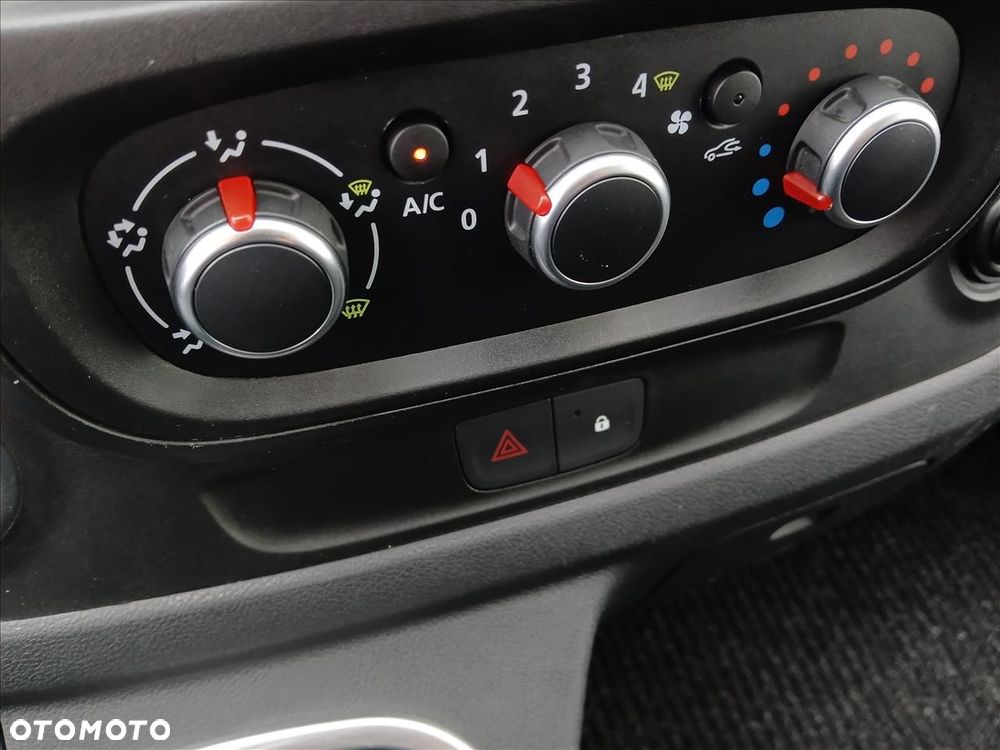 Renault trafic - 13