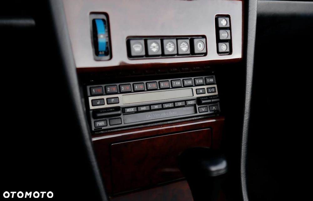 Mercedes-Benz W124 (1984-1993) - 26