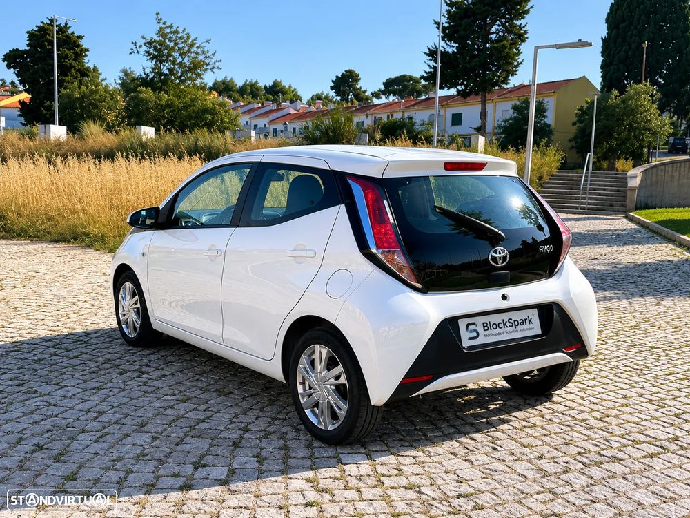 Toyota Aygo 1.0 X-Play - 3