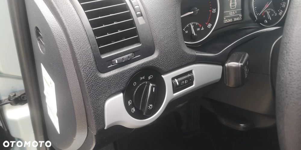 Skoda Octavia 1.6 Elegance - 24