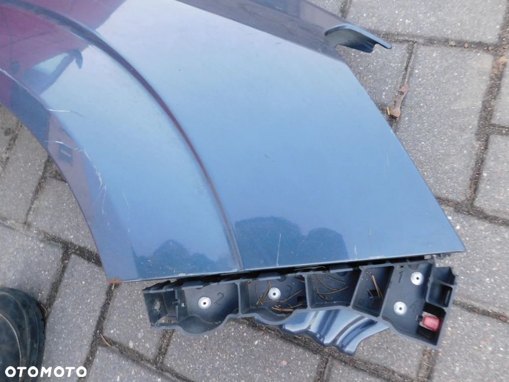 błotnik prawy przód OPEL ZAFIRA B - 2