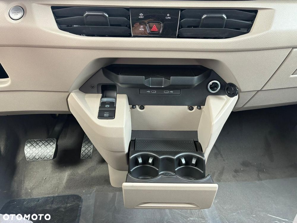Volkswagen California - 33