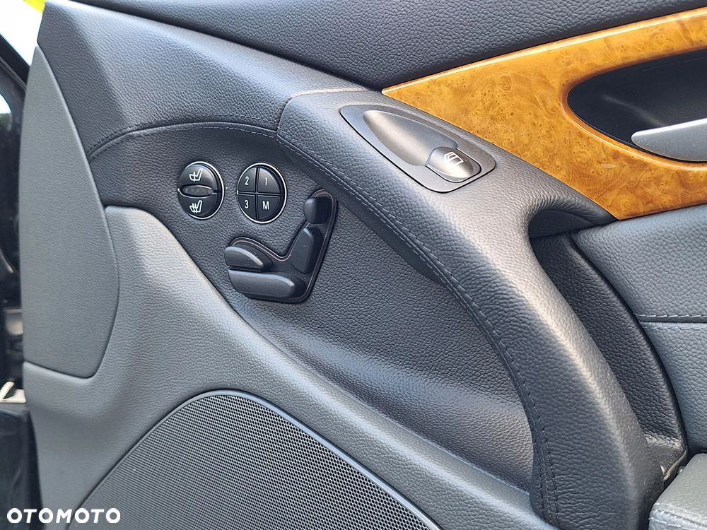 Mercedes-Benz SL 500 7G-TRONIC - 24