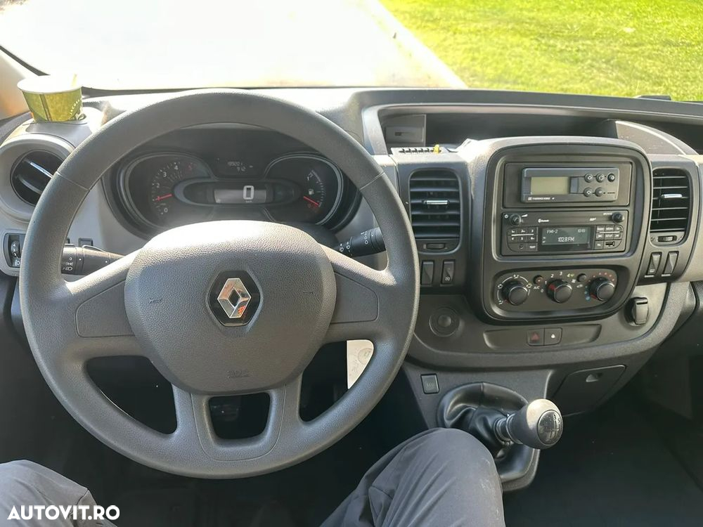 Renault TRAFIC - 7