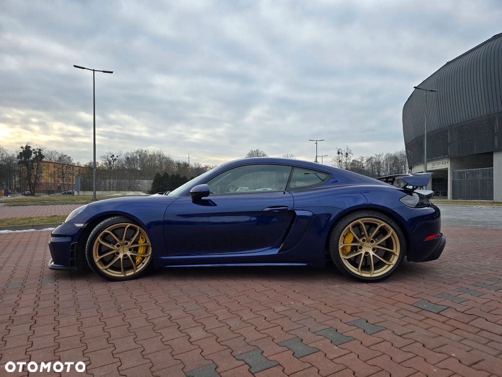 Porsche 718 Cayman - 1