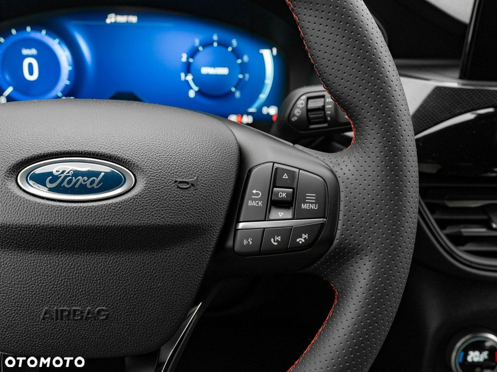 Ford Kuga 1.5 EcoBoost FWD ST-Line - 18