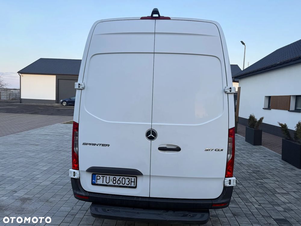 Mercedes-Benz SPRINTER - 8