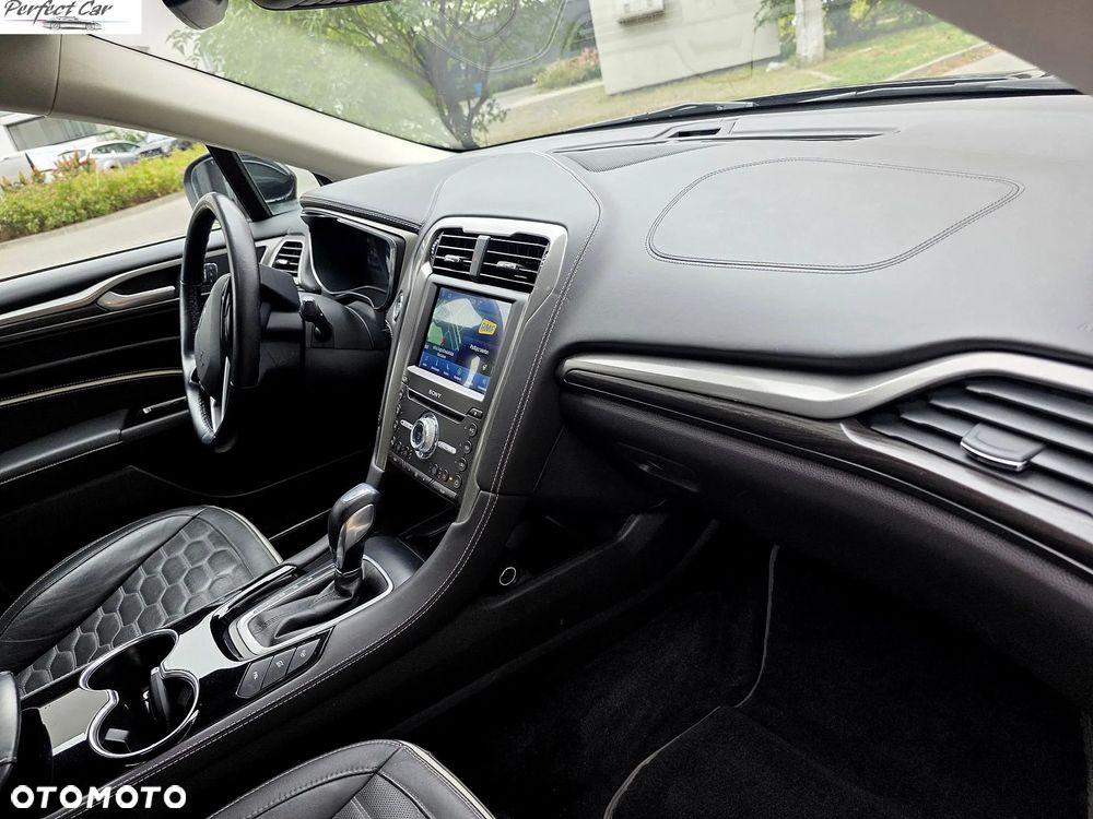 Ford Mondeo 2.0 Hybrid Vignale Plus - 11