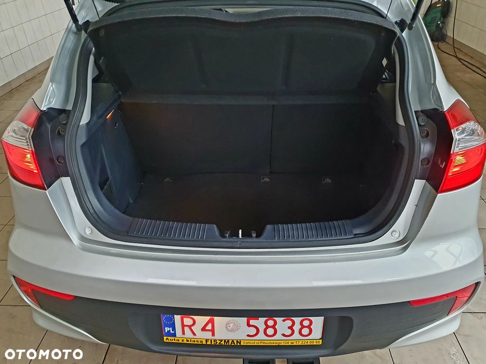 Kia Rio 1.2 L - 17