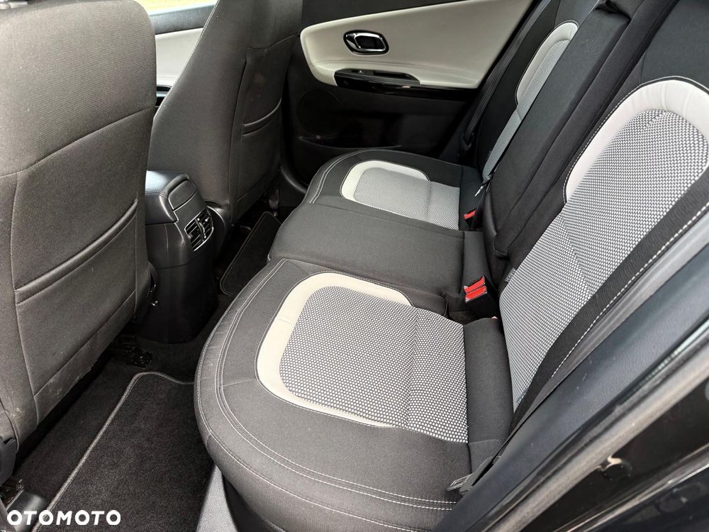 Kia Ceed 1.6 CRDi 128 Platinum Edition - 26