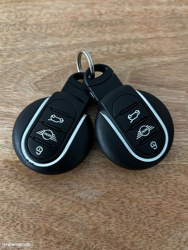 MINI 3 Portas Cooper D Aut. - 27