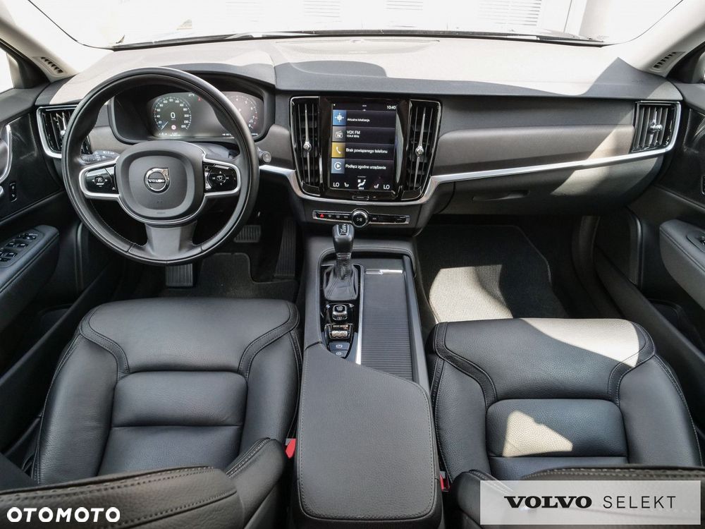 Volvo V90 Cross Country - 19