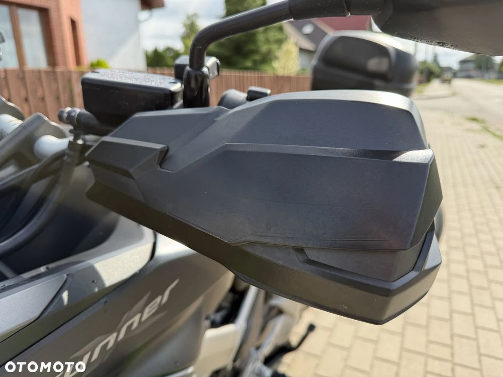 Honda VFR - 14