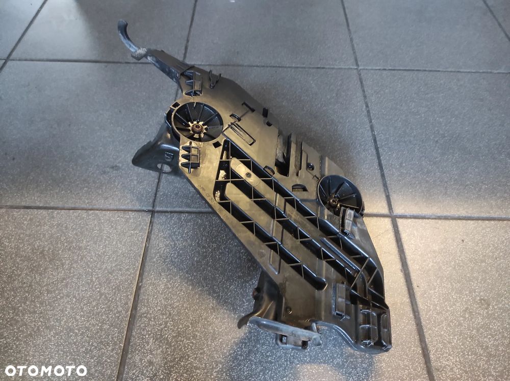 SKODA OCTAVIA 2 LIFT MOCOWANIE LAMPY LEWY PRAWY CAŁY OK WYSYŁKA !!!!! - 2