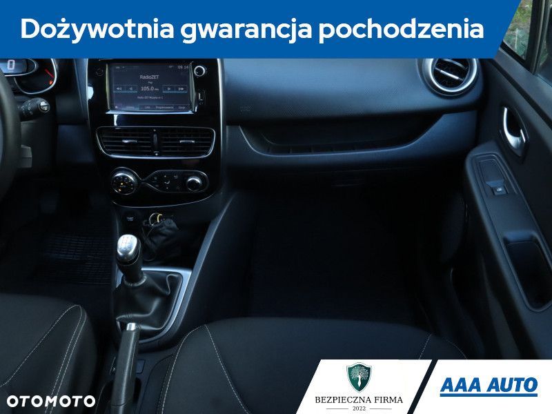 Renault Clio - 10