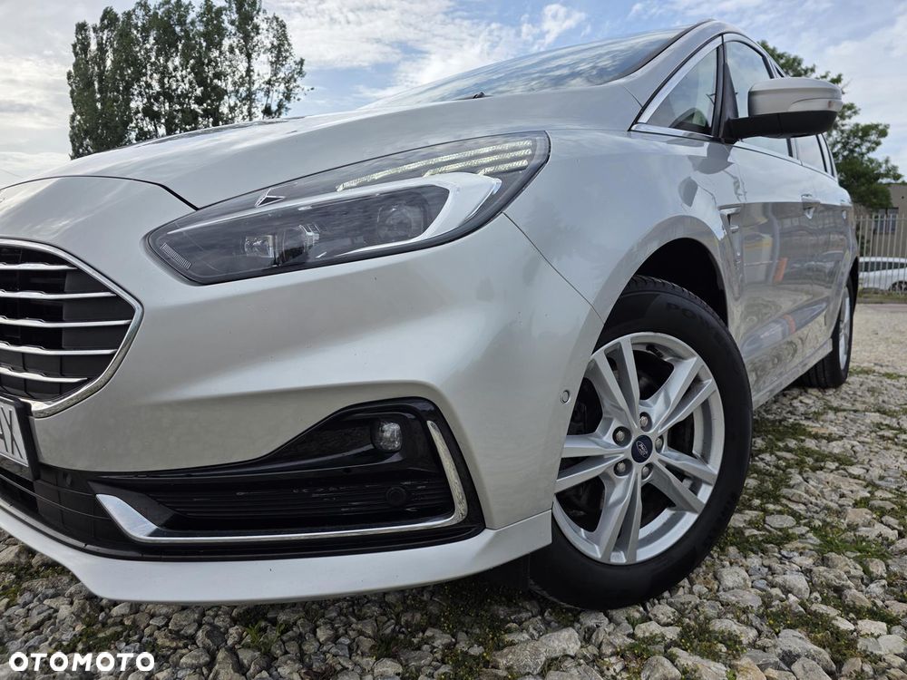 Ford S-Max 2.5 Hybrid Titanium CVT - 1