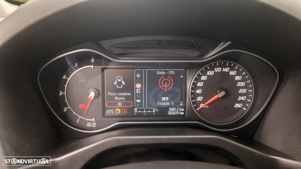 Ford Mondeo SW 1.6 TDCi Ambiente - 25