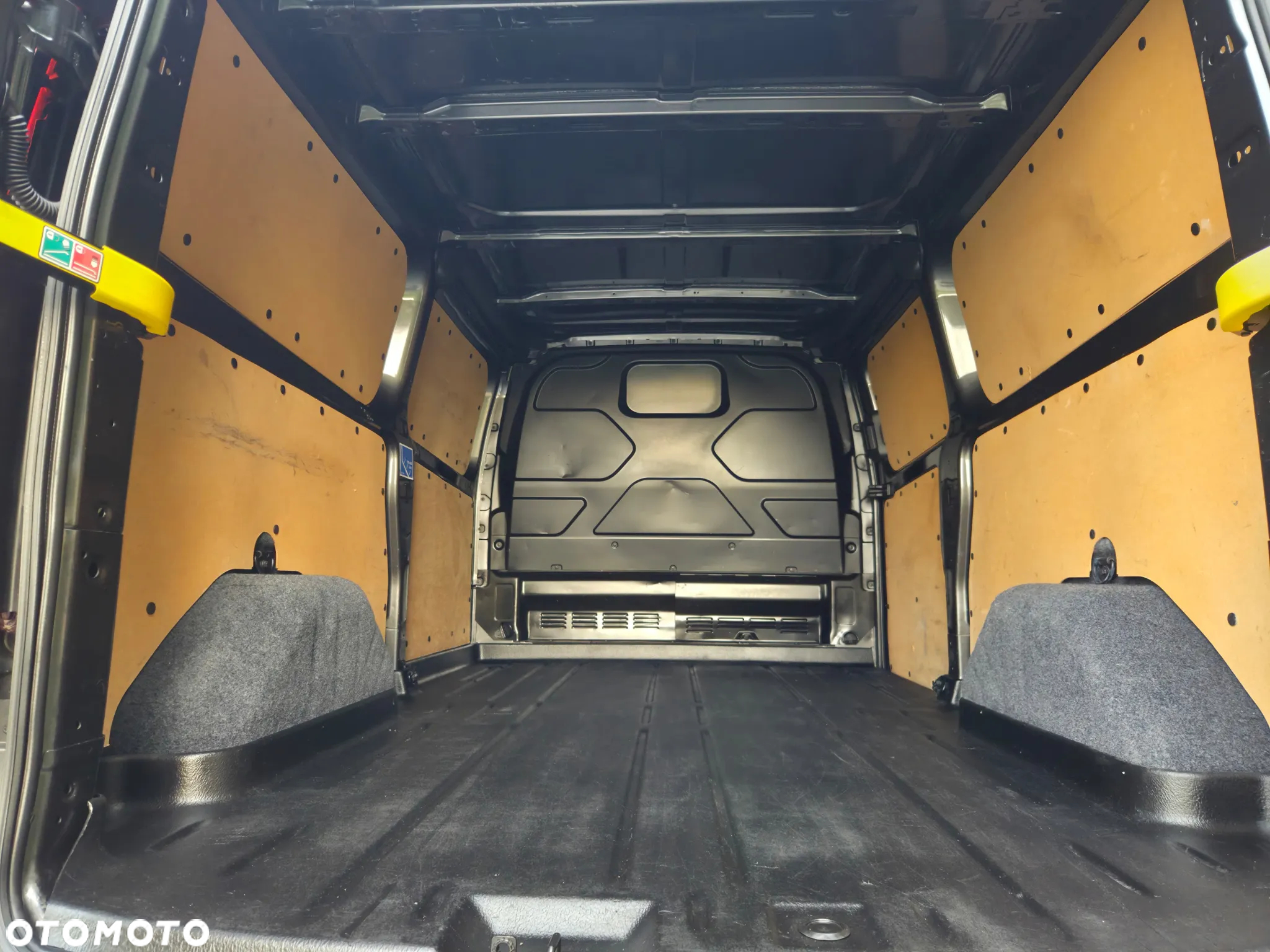 Ford Transit - 24