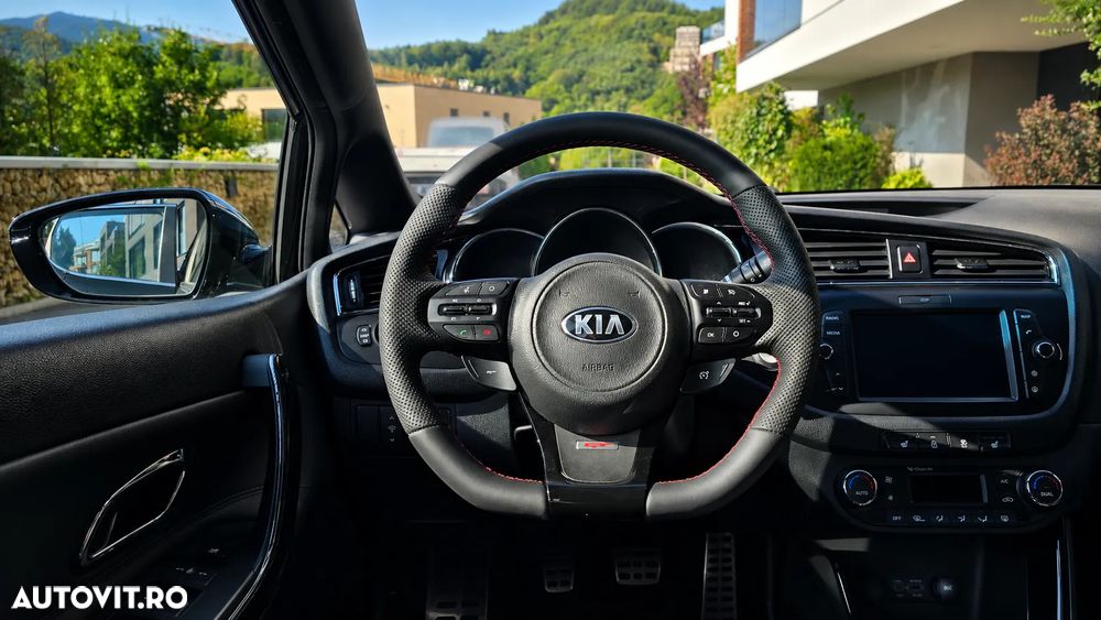 Kia Ceed - 7