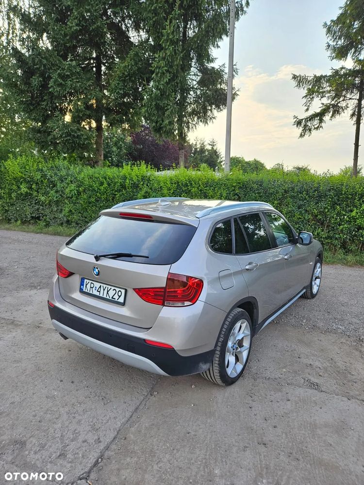 BMW X1 sDrive18d - 12