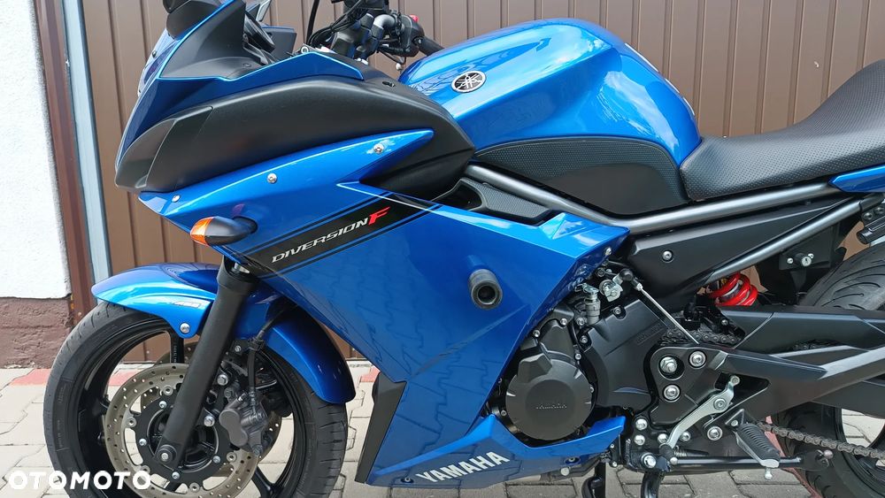 Yamaha XJ - 22