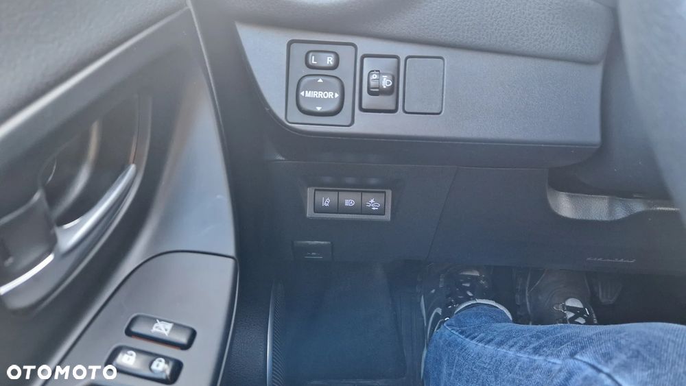 Toyota Yaris 1.5 20th Anniversary - 18