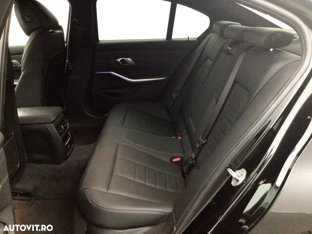 BMW Seria 3 330e xDrive AT PHEV - 8