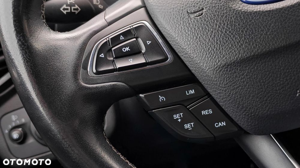 Ford Kuga 2.0 TDCi 4x4 ST-Line - 35