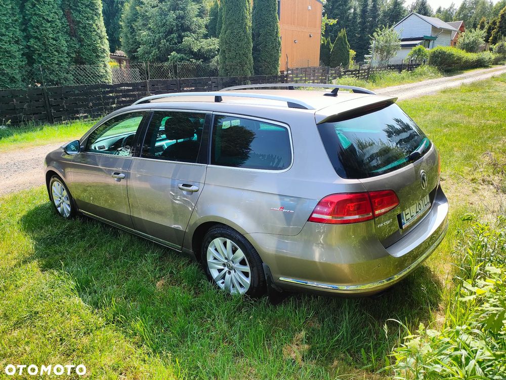 Volkswagen Passat 2.0 TDI Comfortline DSG - 4