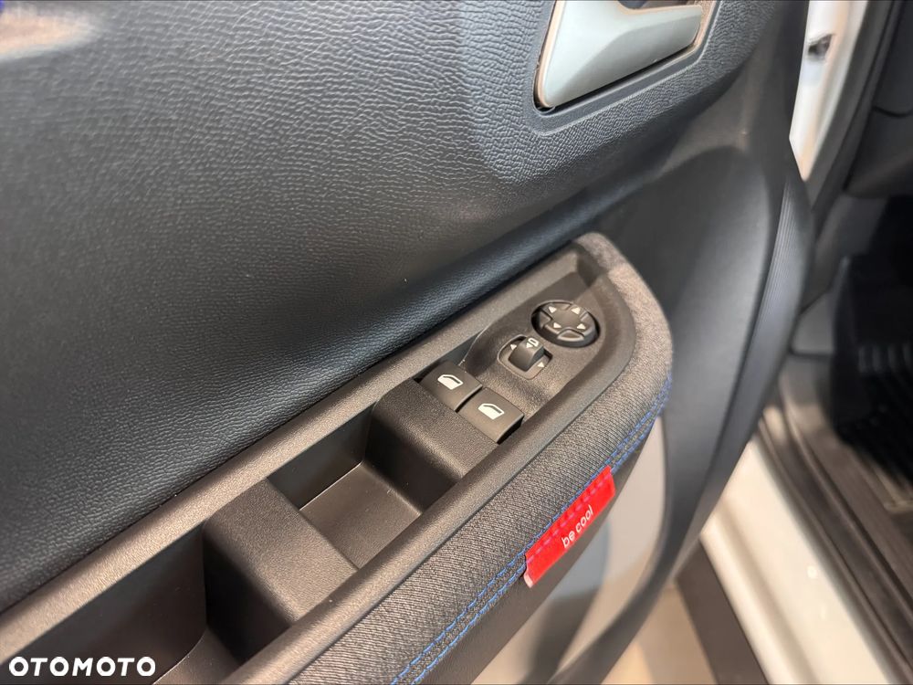 Citroën C3 1.2 mHEV Plus - 10