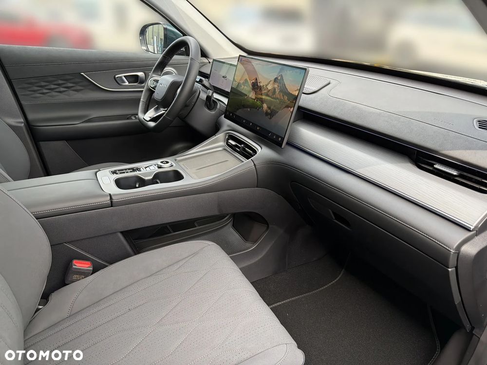 Chery Tiggo 8 1.5 T-GDI Super Hybrid Prestige DCT - 36