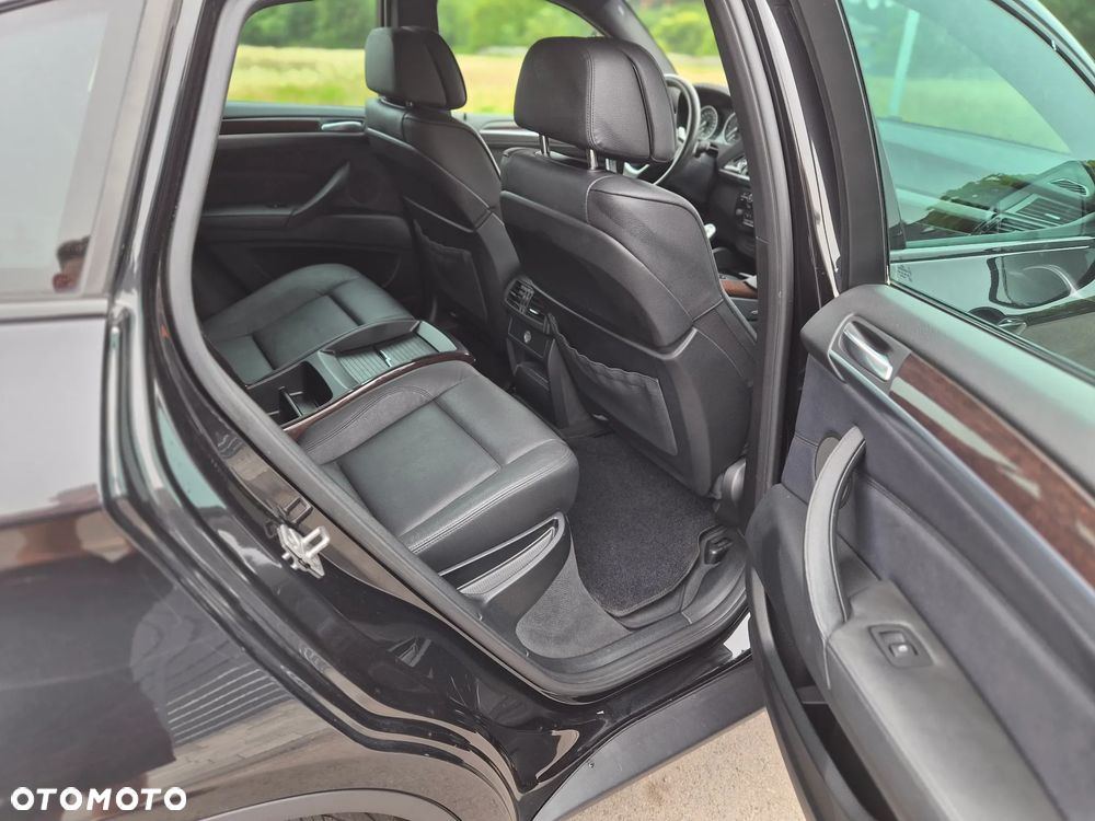 BMW X6 - 11