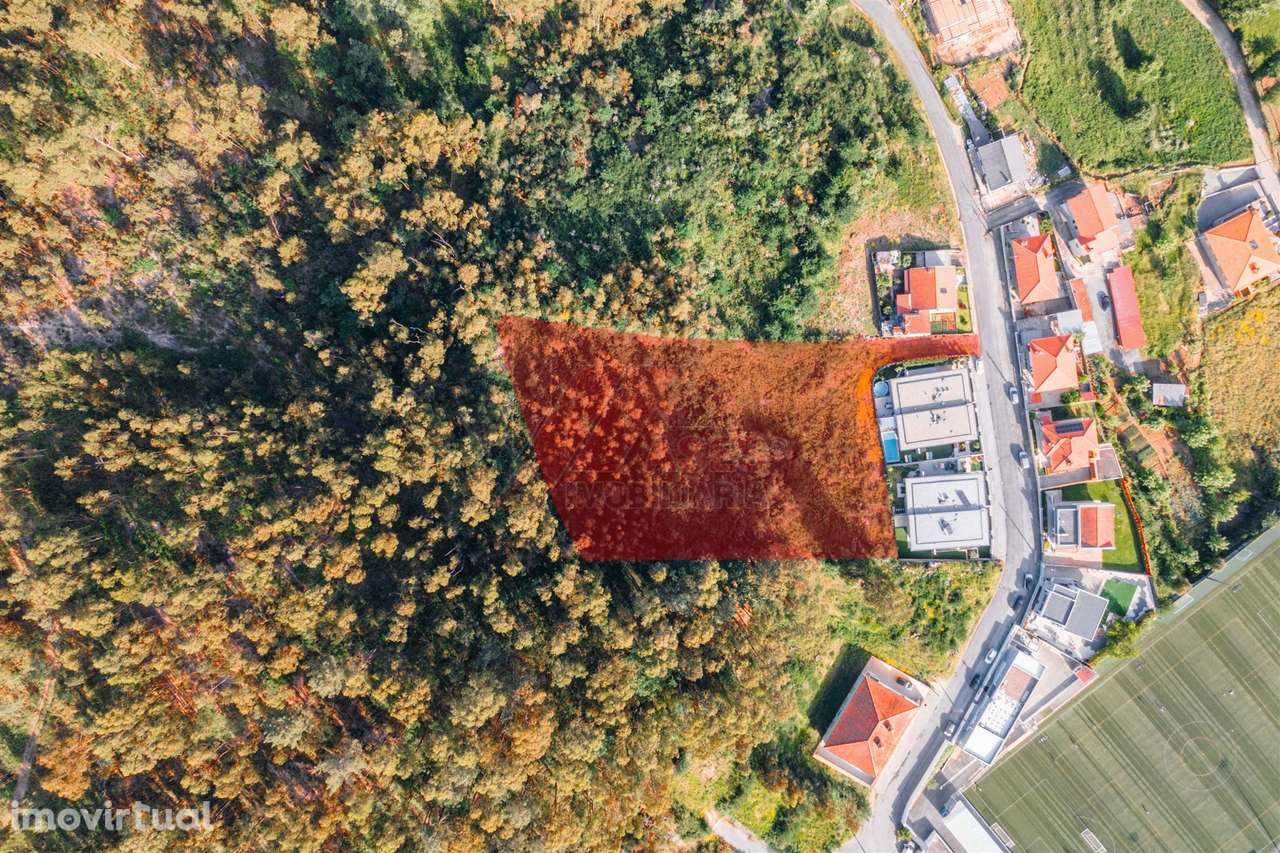 TERRENO COM VIABILIDADE DE CONSTRUÇÃO PARA 4 MORADIAS! - Grande imagem: 2/15