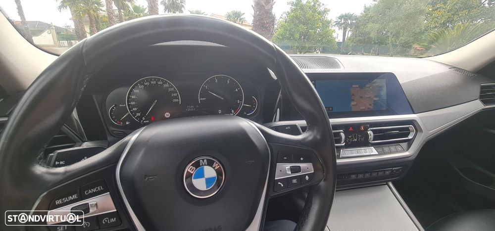BMW 318 d Line Sport Auto - 38