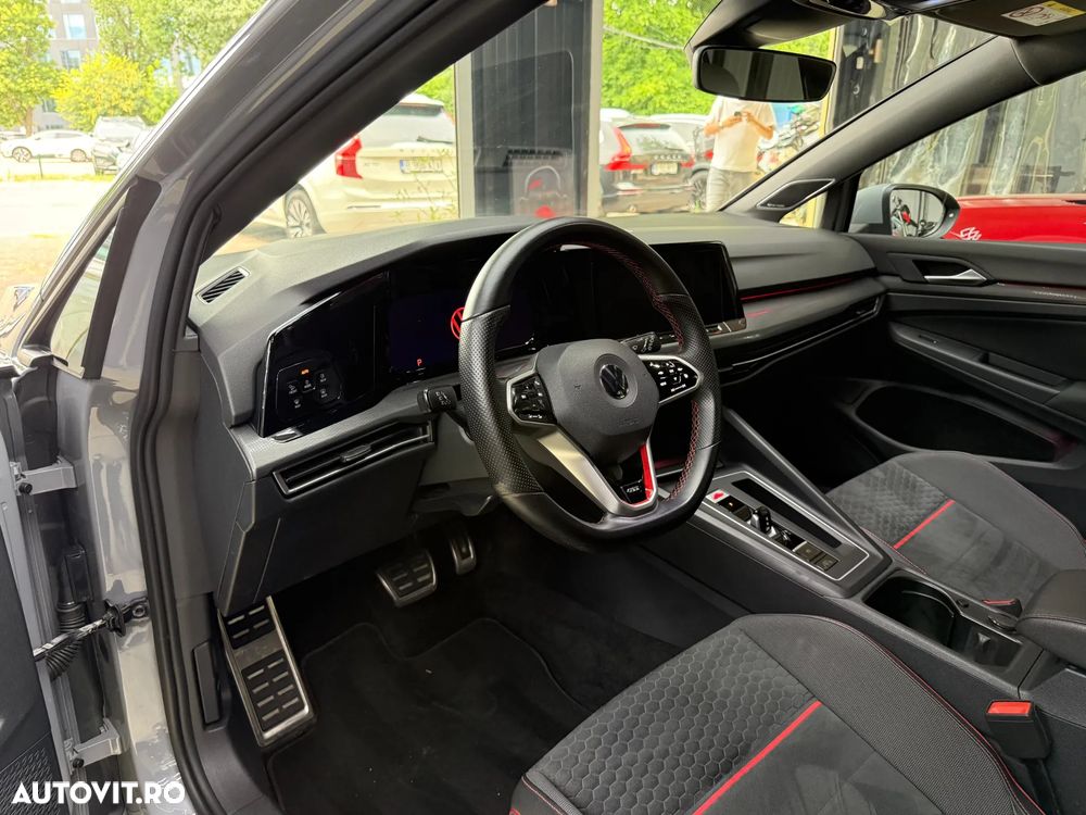 Volkswagen Golf - 20