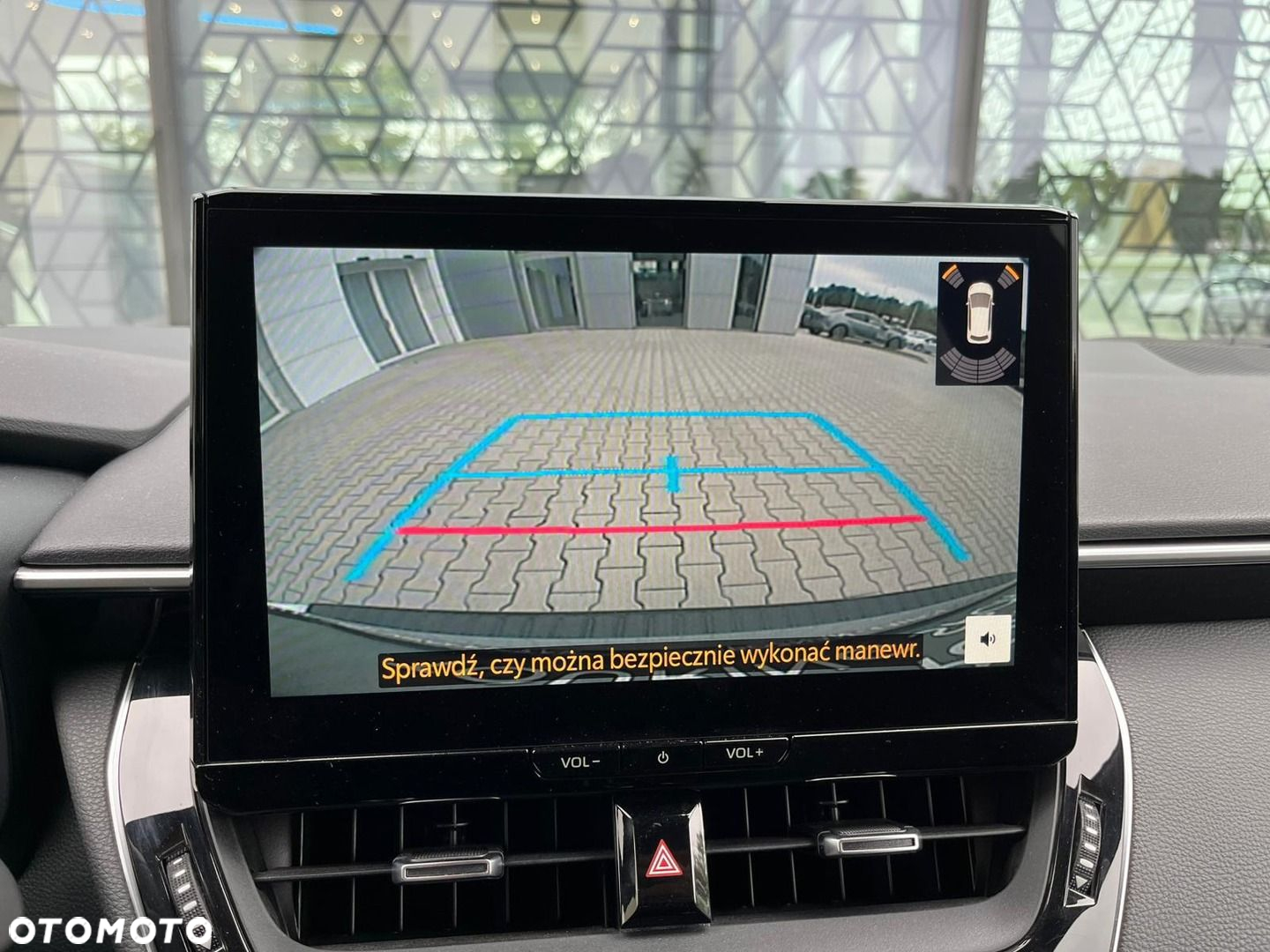 Toyota Corolla 1.8 Hybrid Style - 18