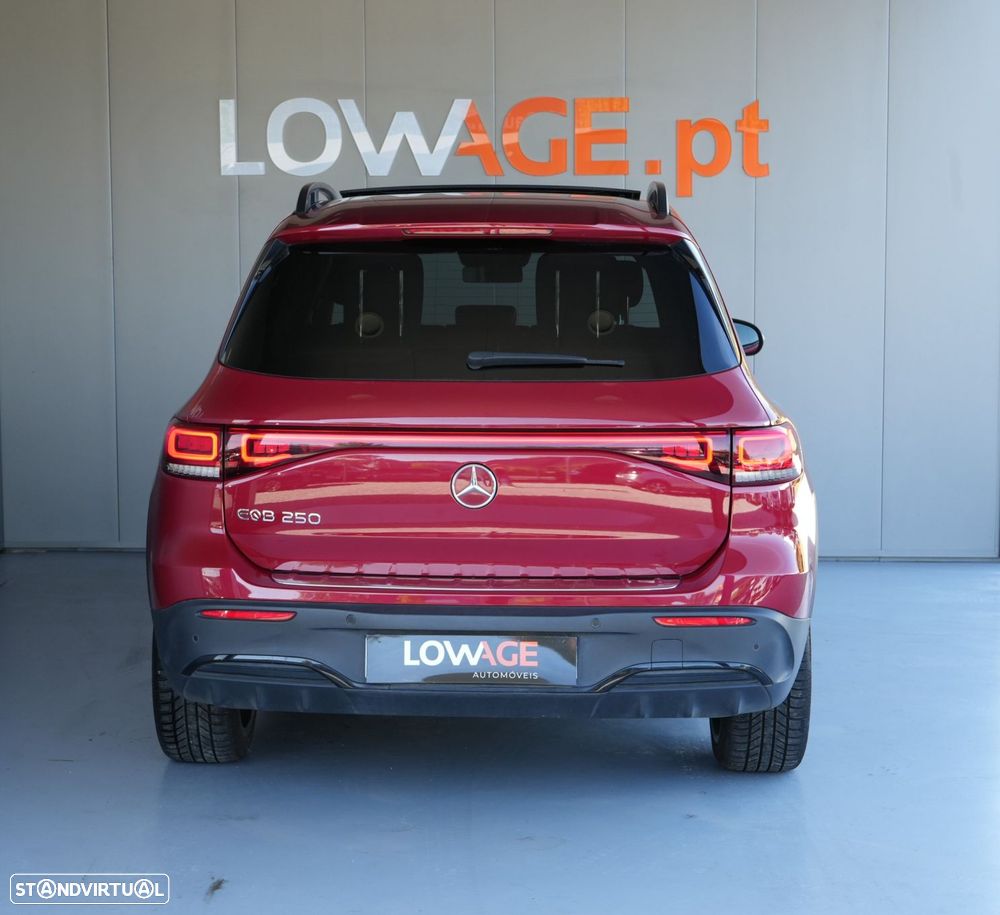 Mercedes-Benz EQB 250 AMG Line - 28