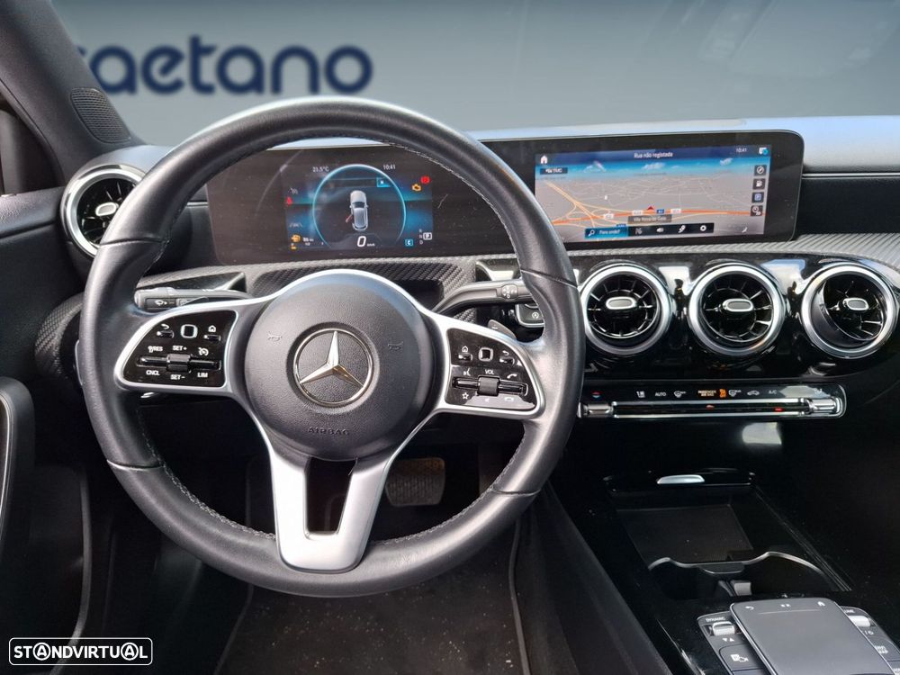Mercedes-Benz A 180 d Style Plus Aut. — fotografia 13