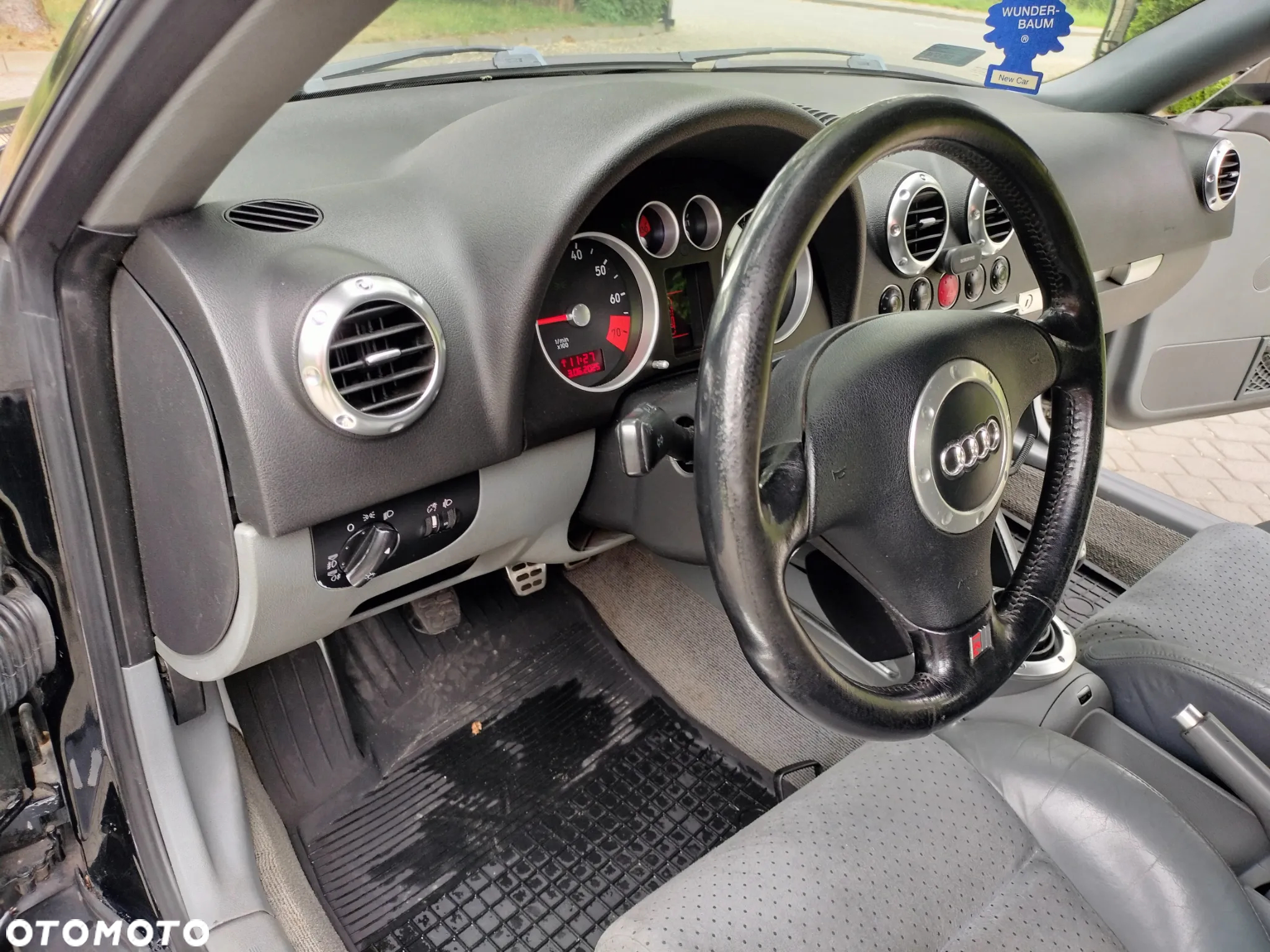 Audi TT Coupe 1.8 T - 9